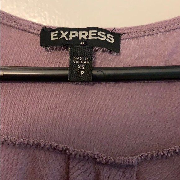 Express top 💜 - Picture 3 of 4